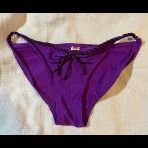 COPY - Purple & black bikini bottoms size XL- Jun…